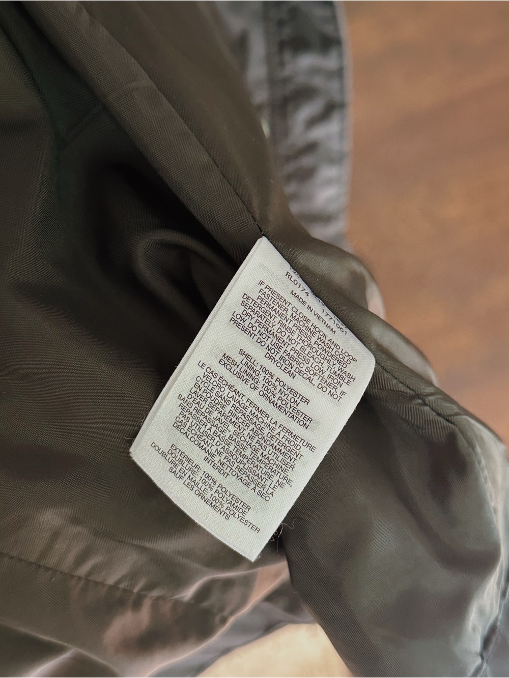 Columbia rain jacket - Picture 5 of 8